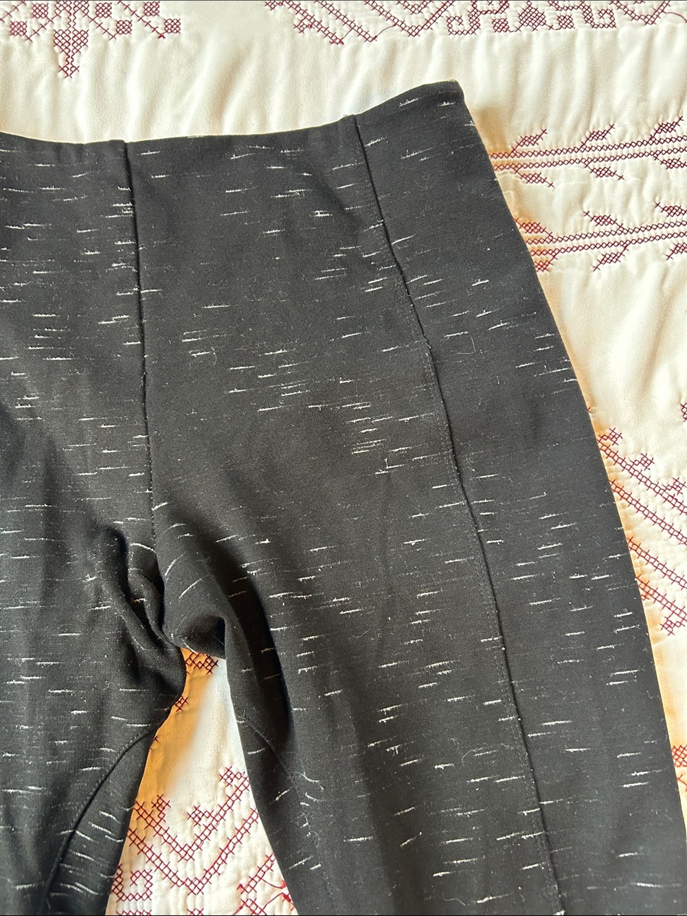 Lysse Black Heathered Pull-On Leggings - Picture 3 of 7